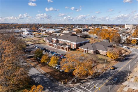 Banks-Caddell Elementary School in Decatur, AL - Homes.com