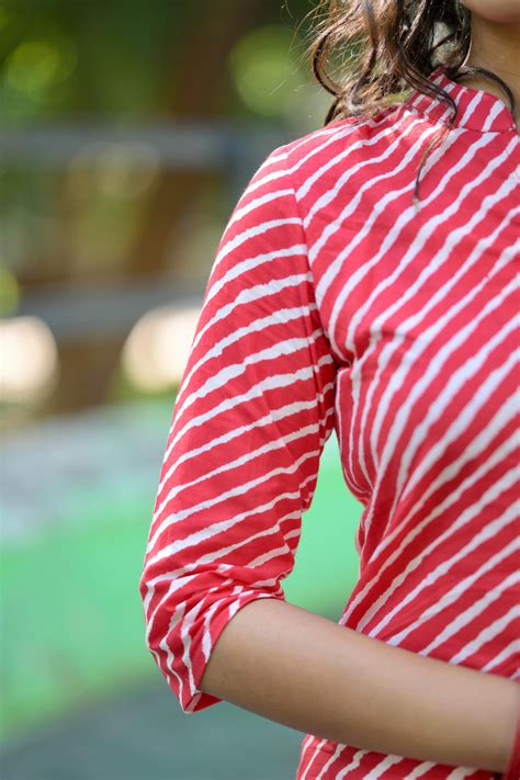 Kurti 98 - lehriya hand block printed cotton kurta in red & white ...
