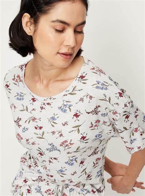 Buy Women Floral Print Pyjama Set Online at just Rs. 899.0 ...