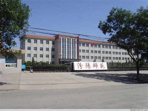 吕梁电视台第一民生新闻专访：吕梁学院迎来首批返校学子-吕梁学院