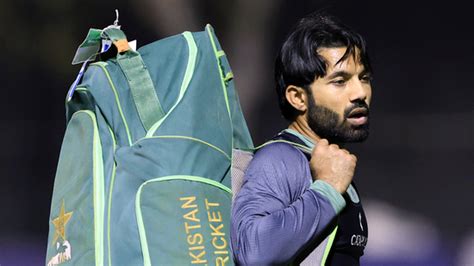 Pakistan make last-ditch move to save Champions Trophy campaign, rope ...