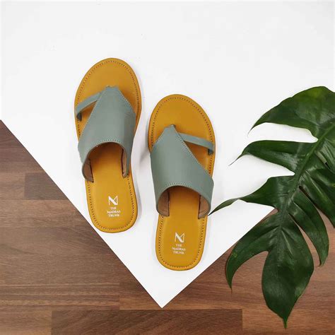 Roop Yellow Grey – The Madras Trunk