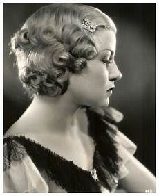 1930s Hair Style by 1930 S Inspired Bridal Hair And Makeup Glamourdaze 1930s Hair Style