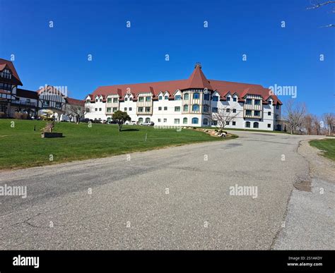 The historic Algonquin Resort in St. Andrews, New Brunswick, Canada ...