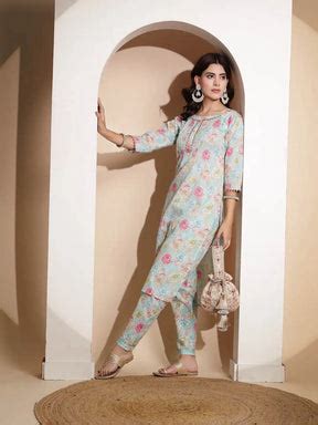 Blue Embellished Print Three Fourth Sleeve Cotton Kurta Set