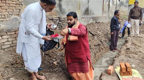 संभल: जामा मस्जिद के सामने पुलिस चौकी का निर्माण शुरू, आचार्य शोभित ...