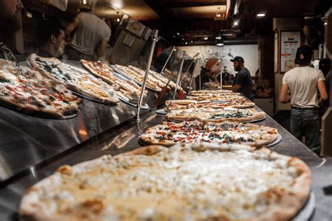 [OC] Hard decisions at Ian's Pizza on State St. in Madison, WI. : r ...