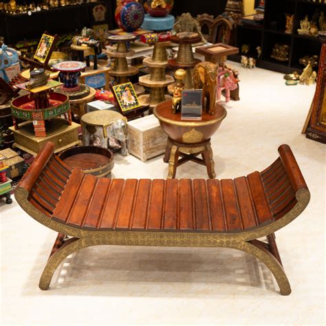 WD CHAIR BRASS FTD – Ikyem