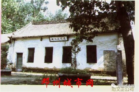 邓州张村镇，昨天刚拍的照片，朋友圈里都在传，看完你想家里吗？