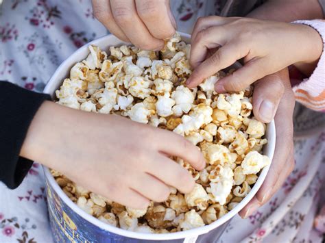 When babies can have sugar and candy | BabyCenter