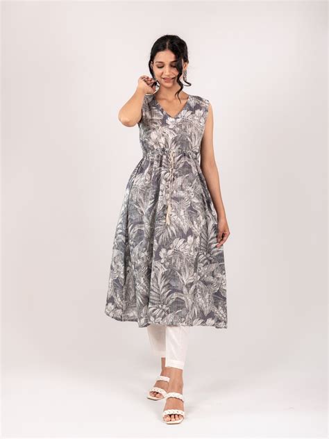 ADITI GREY A-LINE KANTHA KURTI – monomeeapparel