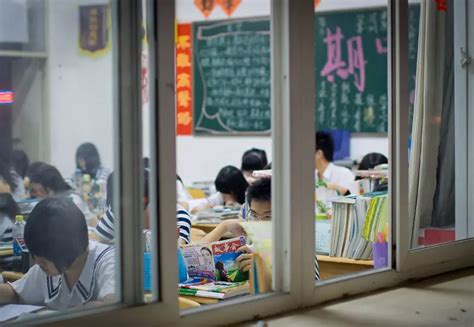 黄冈中学教师名单火了，聘请老师的背后是一场教育资源的竞争 - 知乎