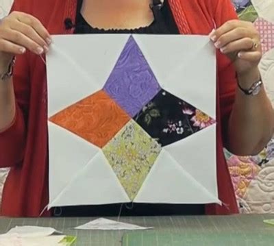 Stretched Periwinkle Quilt Tutorial 的图像结果