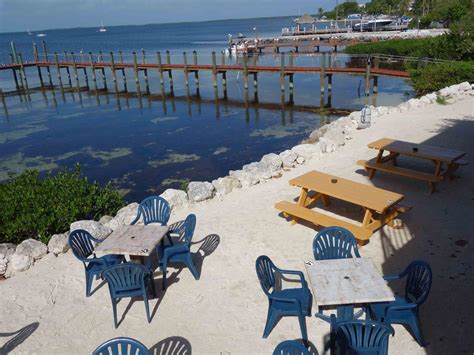 Bayside Bar And Grill