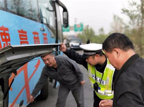 司机谎称乘客是朋友被当场识破！春运进入后半程客流高峰，上海严打非法客运等违法行为 - 周到上海
