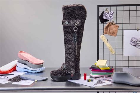 T-Pain Teams Up with Crocs to Release Boots with the Fur