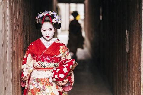 Kyoto Evening Gion Food Tour Including Kaiseki Dinner 2022 - Viator