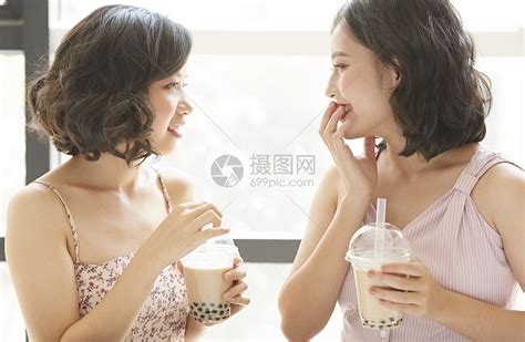喜茶奈雪双双联名《梦华录》，但「赵盼儿」泡的现代茶有点坑__财经头条