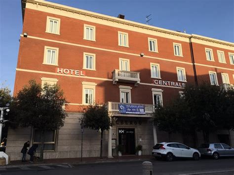HOTEL CENTRALE (Piombino) - Hotel Reviews, Photos, Rate Comparison ...