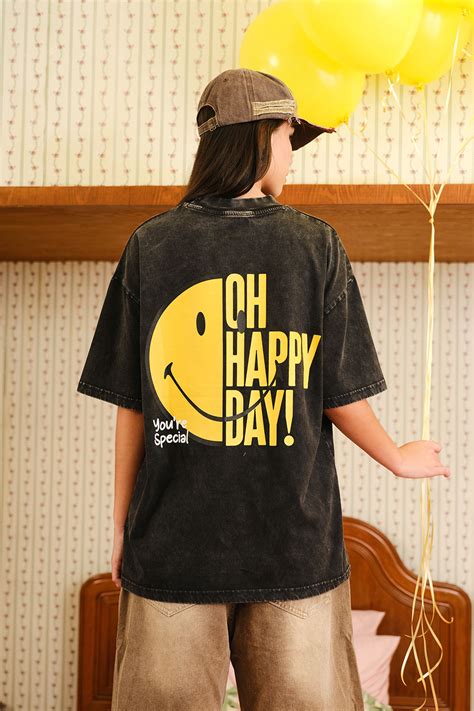 Buy Smiley Originals Happy Day Oversized T-shirt | BonkersCorner