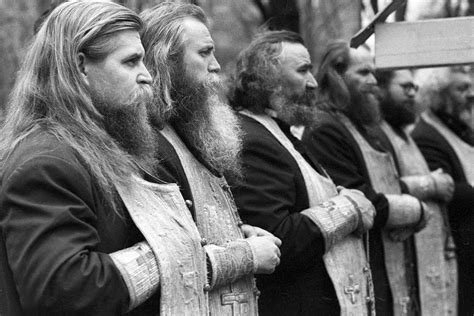 Старообрядцы: кто это такие, как крестятся, отличие от староверов | РБК ...