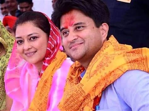 Jyotiraditya Scindia lost his heart to Priyadarshini Raje at first ...