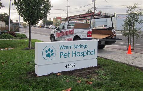 New Pet Hospital In Fremont - Monument Sign