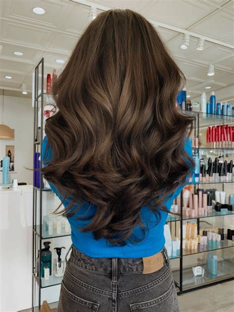 16+ Trendy Layered Hair Ideas to Tame Thick Hair in 2026