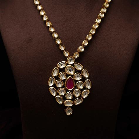 Classic Kundan Necklace