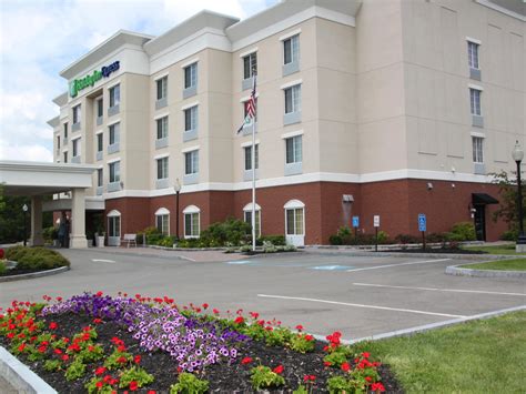 Boutique Hotel in Cortland | Holiday Inn Express Cortland