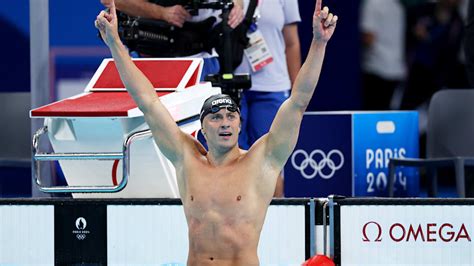 Swimming: Italy's Nicolo Martinenghi storms to men's 100m breaststroke ...