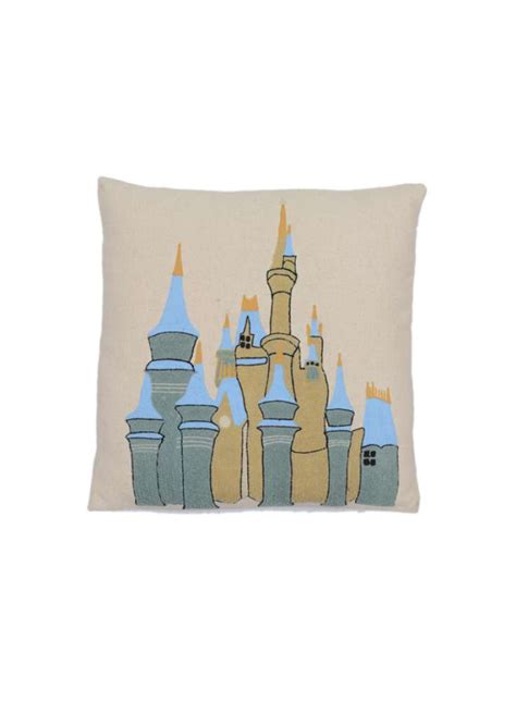 Rugs Upholstered Furniture Manufacturer India - Natural Fibres Export