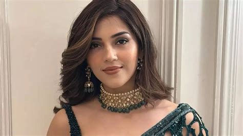 'I'm not married to anyone,' Mehreen Pirzada breaks the silence on ...