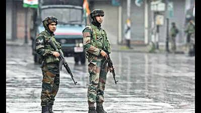 2 grenade blasts in Jammu and Kashmir on Independence Day, cop injured ...
