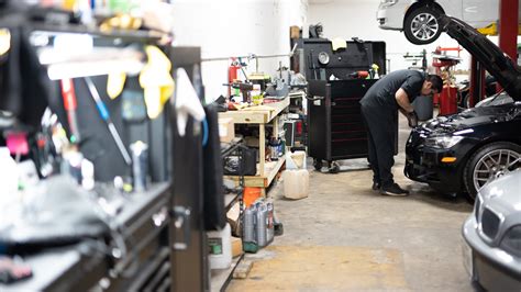 Dallas BMW Auto Body Shop - Plano BMW Body Repair - Bimmers Only