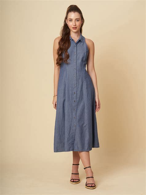 Shop denim dresses for a chic and trendy style. – Chemistry