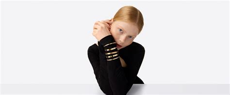 Cartier love on sale bracelet all diamonds