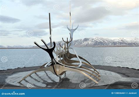 The Sun Voyager Sculpture, Reykjavik, Iceland Editorial Photo - Image ...