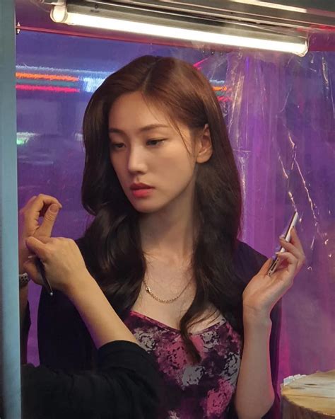 Han Jae Yi: The most beloved beauty "Mask Girl", waited 11 years for a ...