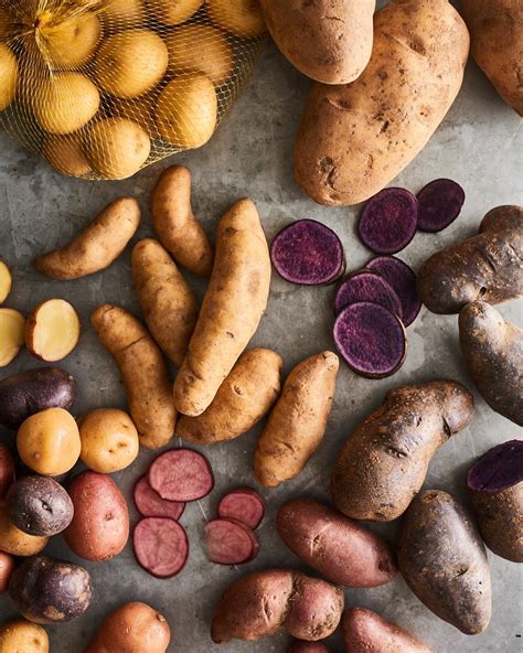 How to Store Potatoes – 4 Storage Tips to Keep Potatoes Fresh | How to store potatoes, Potato ...