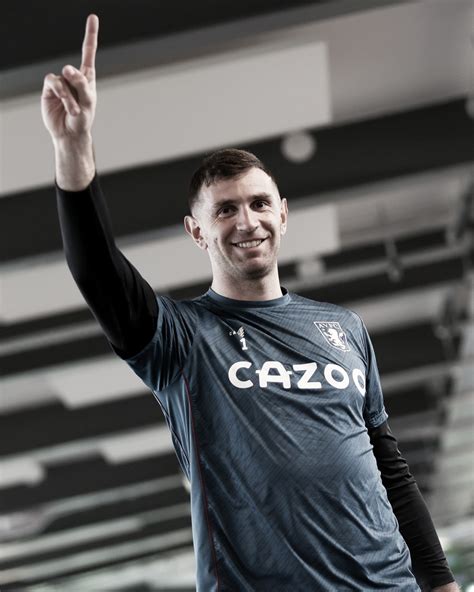 Dibu cotizado en el mercado inglés: tres pretendientes en fila - VAVEL ...