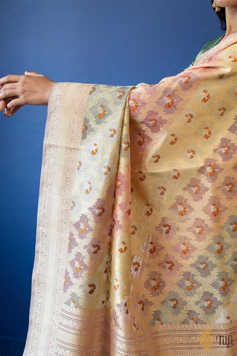 'Parvaneh' Rangkat Pure Kora Silk Real Zari Banarasi Handloom Saree - Tilfi