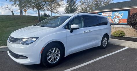 2021 Chrysler Voyager - Repo Finder