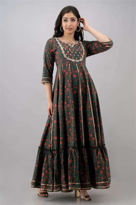 Buy Dark Green Floral Cotton Gown Online | Qutun – QUTUN