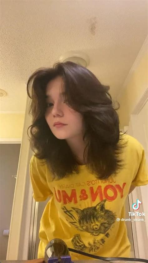 Wolf cut with curtain bangs – Artofit