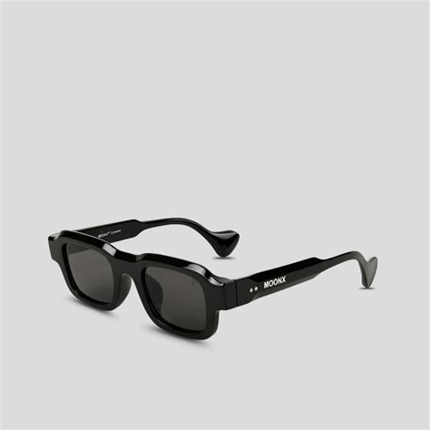 MOONX NEBULA S1 – UV400 Modern Classic Luxury Sunglasses (Unisex)