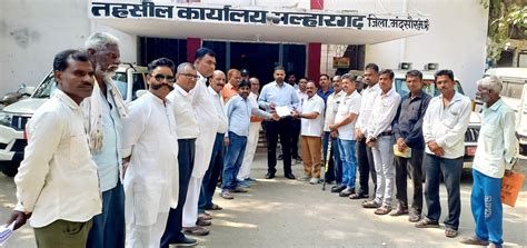 Madhya Pradesh: Farmers Express Outrage Over Freezing Bank Accounts Of ...