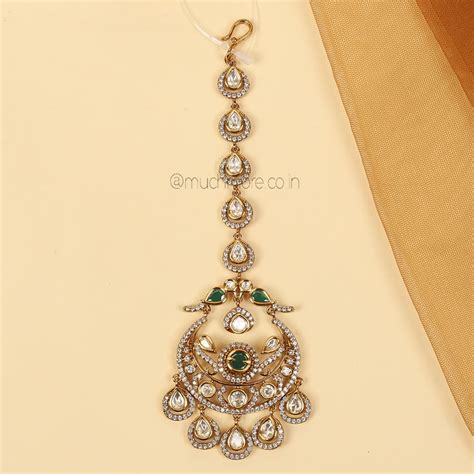 Peacock Emerald Green Kundan Maang Tikka