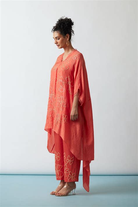 One Not Two - Floral Embroidered Kaftan Set - Elahe