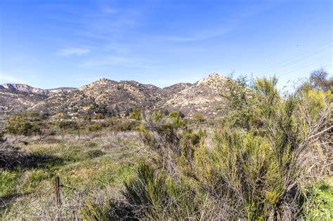 Lakeside, CA City Guide | About Living in Lakeside - Homes.com